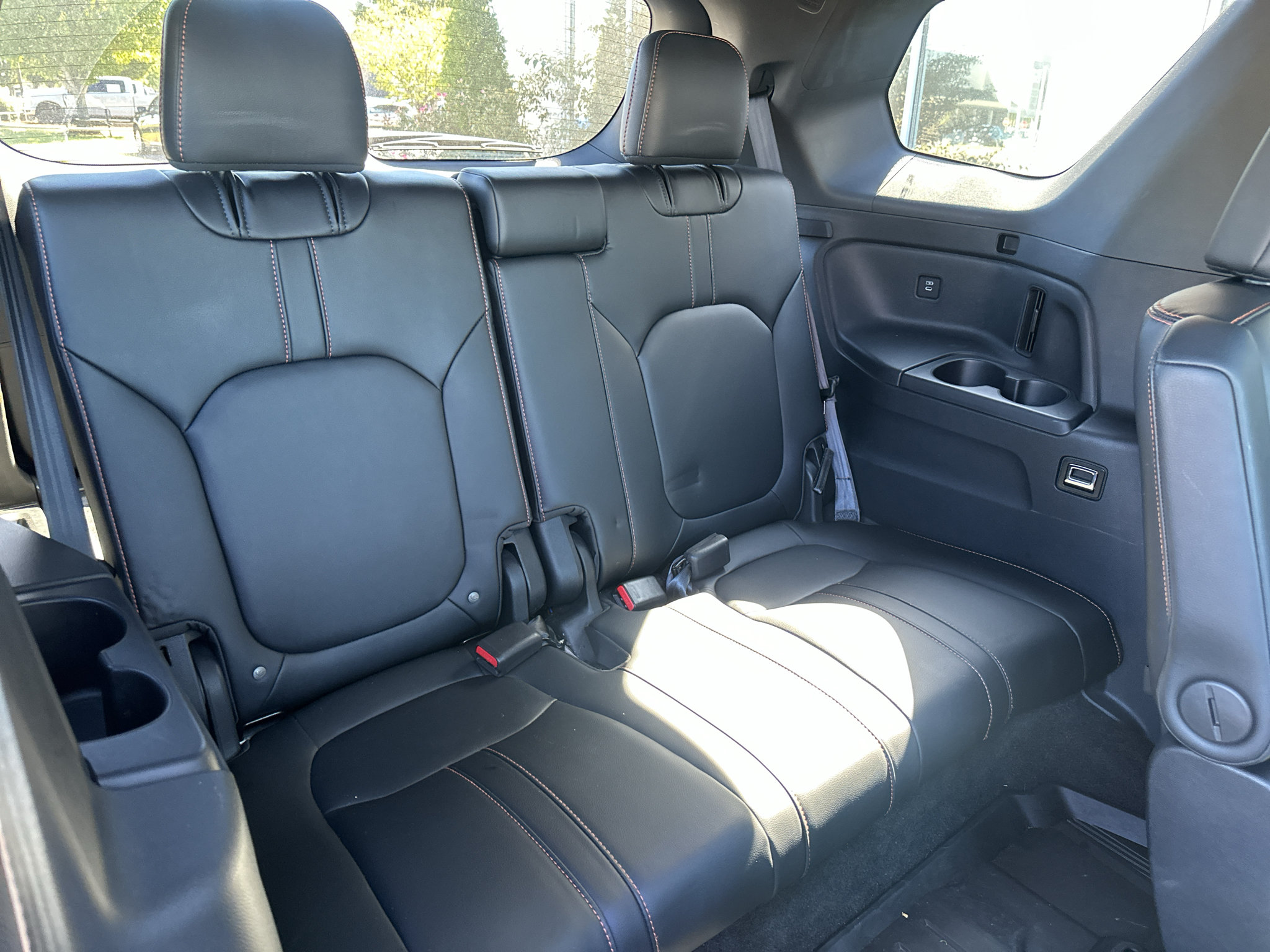 Used 2025 Honda Pilot TrailSport image 15