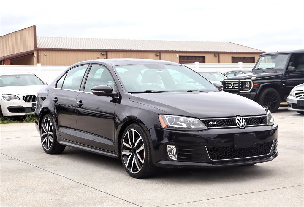 Used 2013 Volkswagen Jetta GLI Autobahn FWD image 9