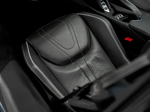 Used 2020 McLaren 720S Spider RWD image 22