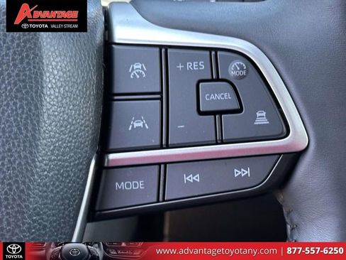 Certified 2024 Toyota Grand Highlander AWD image 28