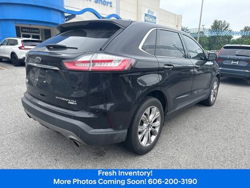 Used 2019 Ford Edge Titanium w/ Equipment Group 301A AWD/4WD image 6