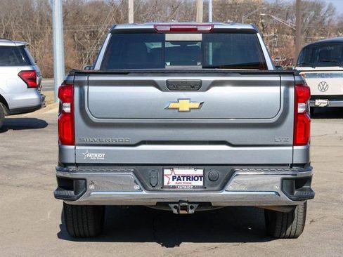Used 2022 Chevrolet Silverado 1500 LTZ w/ LTZ Convenience Package II RWD image 4
