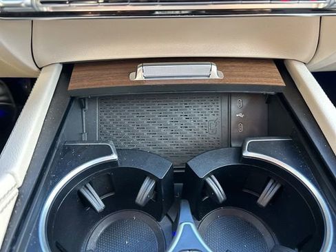 Used 2025 Mercedes-Benz GLE 350 4MATIC image 28