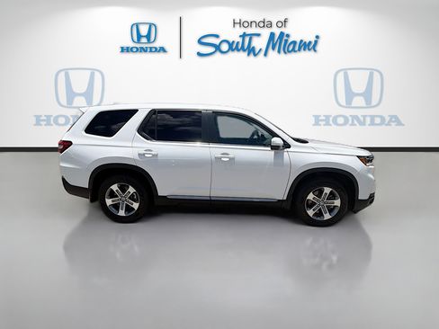 Used 2023 Honda Pilot EX-L image 8