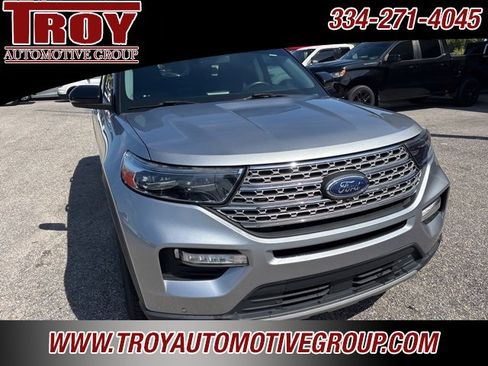 Used 2021 Ford Explorer Limited w/ Equipment Group 301A image 8