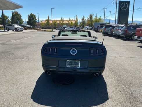 Used 2013 Ford Mustang GT RWD image 13