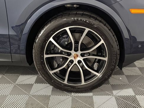 New 2026 Porsche Cayenne AWD/4WD image 14
