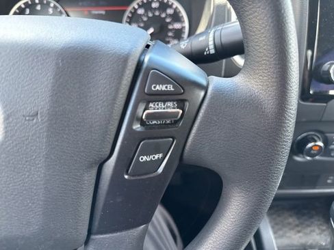 Used 2024 Nissan Frontier SV RWD image 29