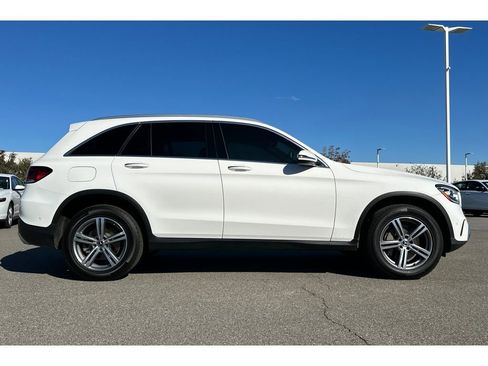 Used 2022 Mercedes-Benz GLC 300 image 7