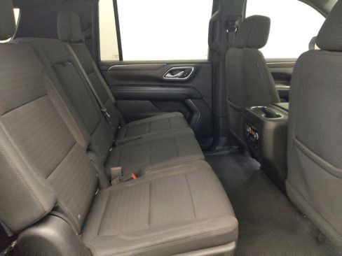 Used 2021 Chevrolet Suburban LS w/ Driver Alert Package image 19