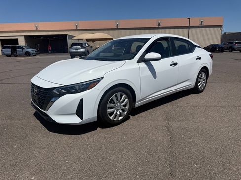 Used 2024 Nissan Sentra S FWD image 1