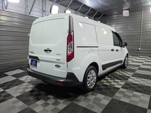 Used 2016 Ford Transit Connect XLT image 5