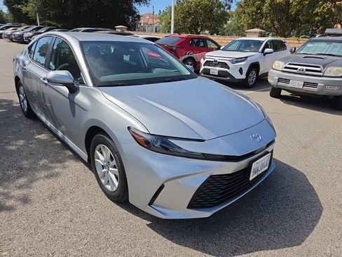 Used 2026 Toyota Camry LE FWD image 7