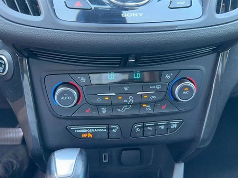Used 2017 Ford Escape Titanium w/ Equipment Group 301A FWD image 27