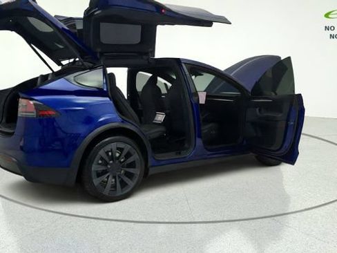Used 2023 Tesla Model X Plaid AWD/4WD image 15