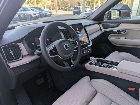 New 2026 Volvo XC90 B6 Ultra image 10