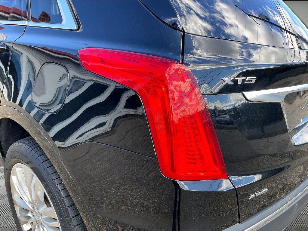 Used 2018 Cadillac XT5 Premium Luxury AWD/4WD image 31