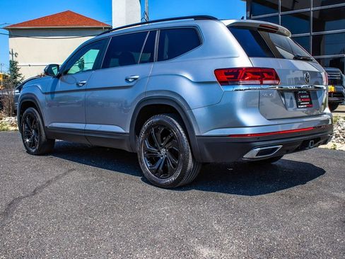 Used 2023 Volkswagen Atlas SE w/ Black Wheel Package AWD/4WD image 4