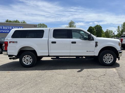 Used 2018 Ford F250 XLT w/ XLT Value Package AWD/4WD image 5