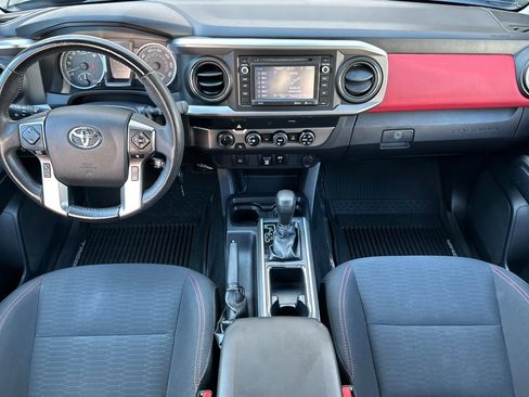 Used 2019 Toyota Tacoma SR5 image 15