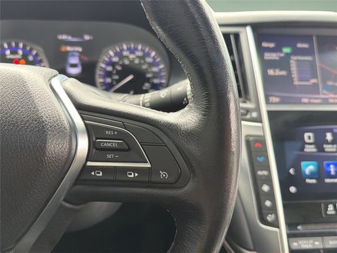 Used 2018 INFINITI Q60 3.0t Luxe w/ Sensory Package 3.0T Luxe AWD/4WD image 17