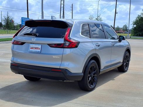Used 2023 Honda CR-V EX image 7