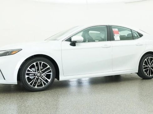 New 2026 Toyota Camry XLE FWD image 18