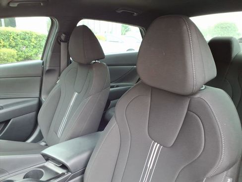 New 2025 Hyundai Elantra Sport w/ Cargo Package image 32