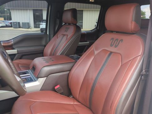 Used 2018 Ford F150 King Ranch w/ Equipment Group 601A Luxury AWD/4WD image 20