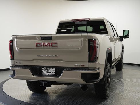 New 2026 GMC Sierra 2500 AT4 w/ AT4 Premium Plus Package AWD/4WD image 11