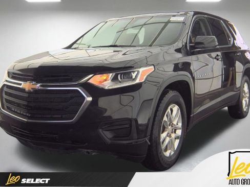Used 2020 Chevrolet Traverse LS FWD image 1