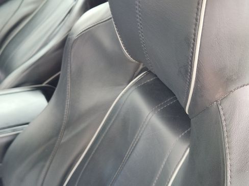Used 2012 Aston Martin Virage Volante RWD image 13