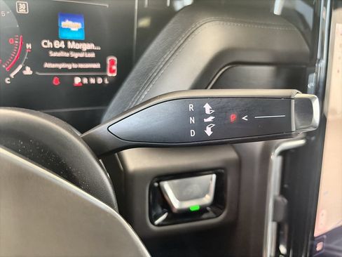 Certified 2025 GMC Yukon XL Denali AWD/4WD image 16
