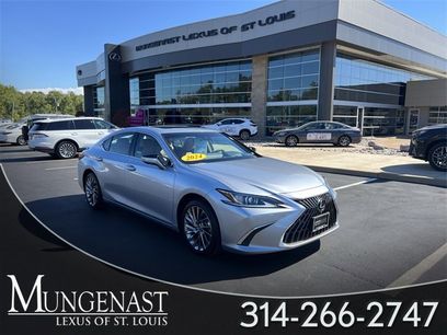 Certified 2024 Lexus ES 300h w/ Luxury Package