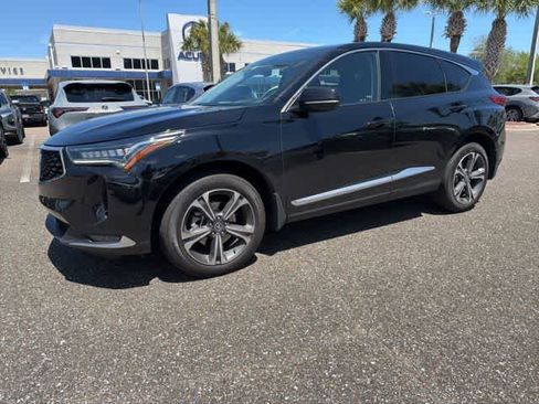 Used 2023 Acura RDX AWD w/ Advance Package image 3