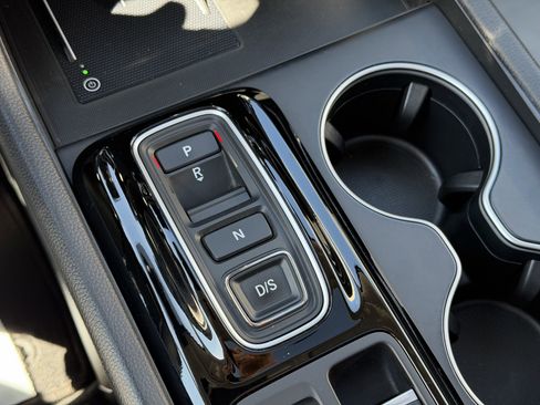 Used 2023 Honda Pilot Touring image 22