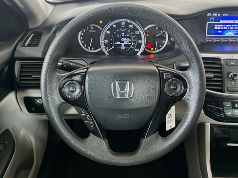 Used 2017 Honda Accord LX image 17