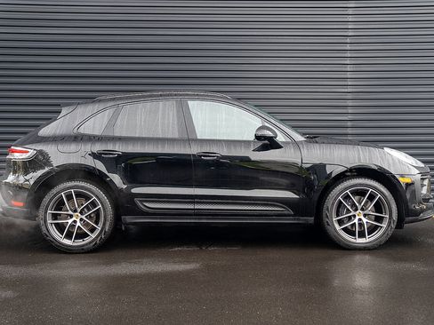 Certified 2026 Porsche Macan AWD/4WD image 28