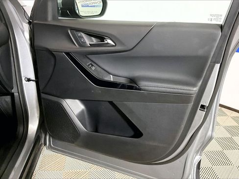 Used 2025 Chevrolet Equinox LT image 19