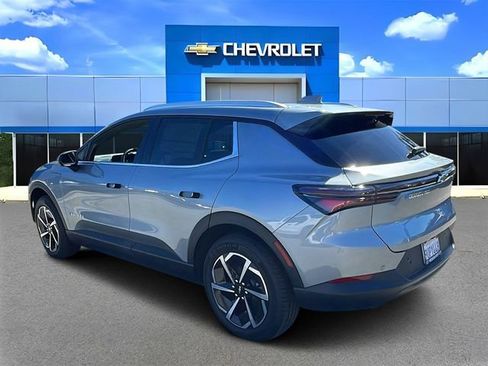 New 2026 Chevrolet Equinox EV LT image 5