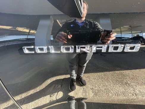 Used 2023 Chevrolet Colorado Z71 w/ Z71 Convenience Package 2 image 32