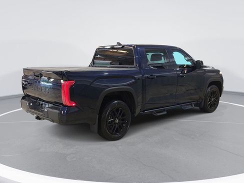 Used 2025 Toyota Tundra Limited AWD/4WD image 5