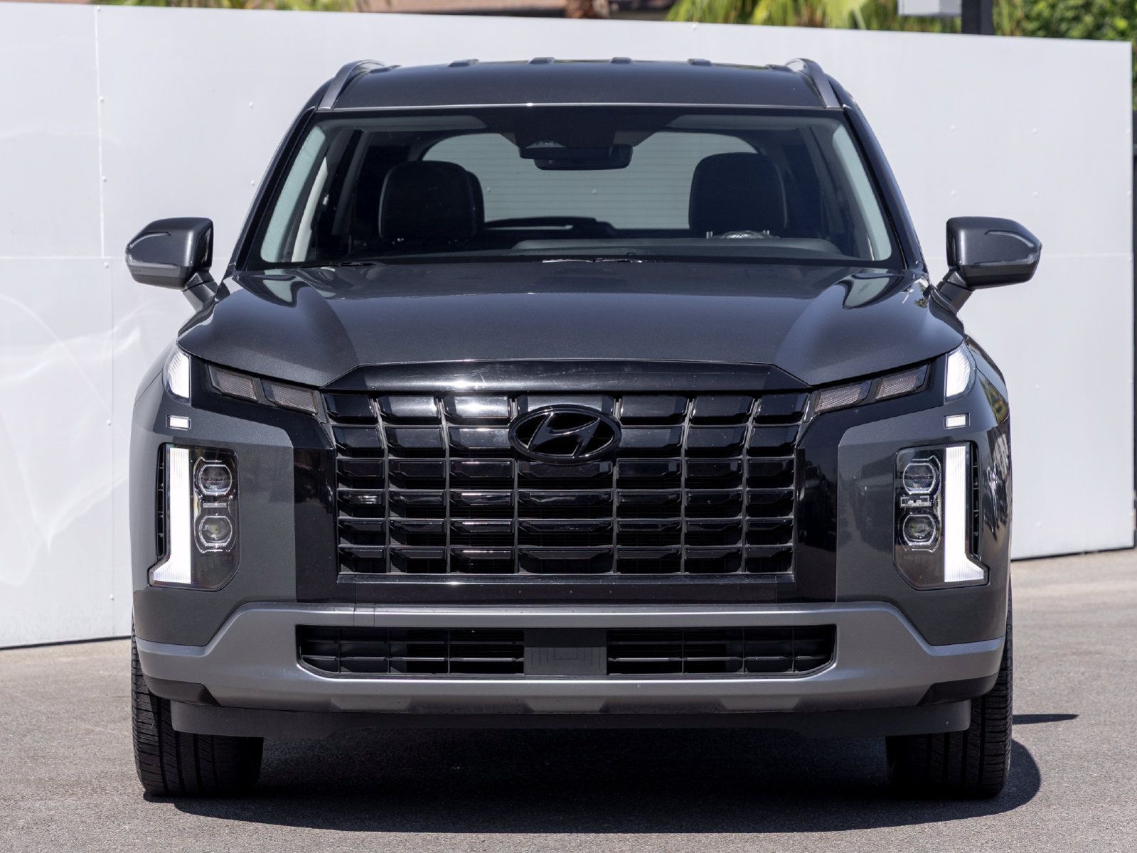 Used 2024 Hyundai Palisade SEL FWD image 3