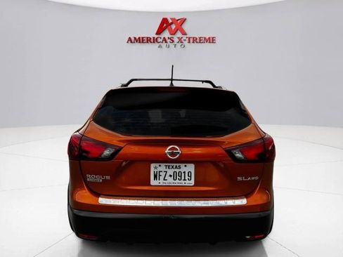 Used 2017 Nissan Rogue Sport SL w/ SL Premium Package AWD/4WD image 5