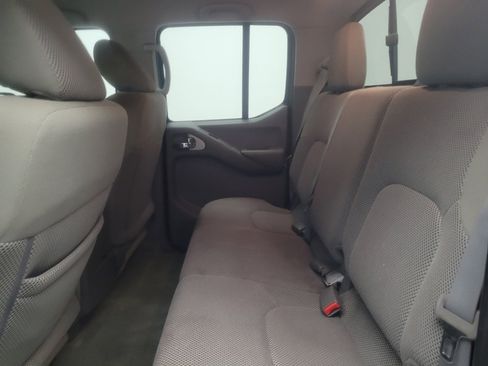 Used 2017 Nissan Frontier SV w/ SV Value Truck Package image 18