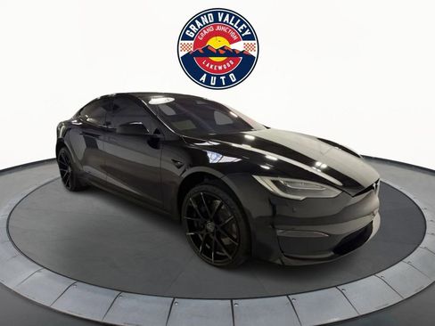 Used 2021 Tesla Model S Plaid image 1