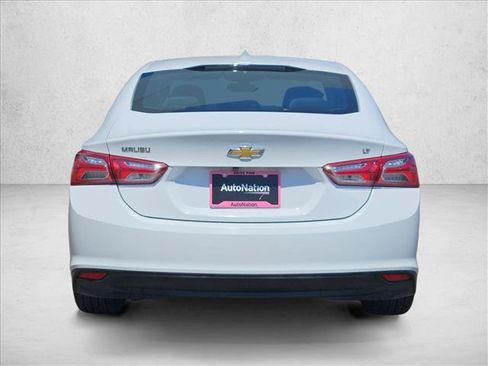 Used 2022 Chevrolet Malibu LT FWD image 7