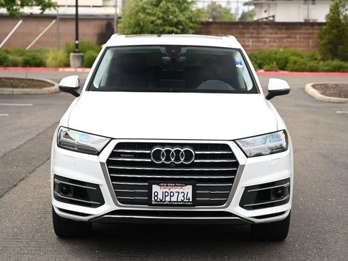 Used 2019 Audi Q7 3.0T Premium Plus w/ Premium Plus Package AWD/4WD image 2