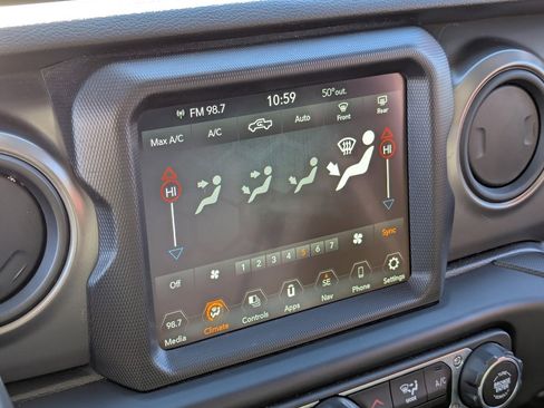 Used 2022 Jeep Gladiator Willys image 21