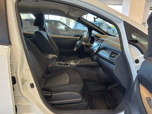 Certified 2024 Nissan Leaf S FWD image 20
